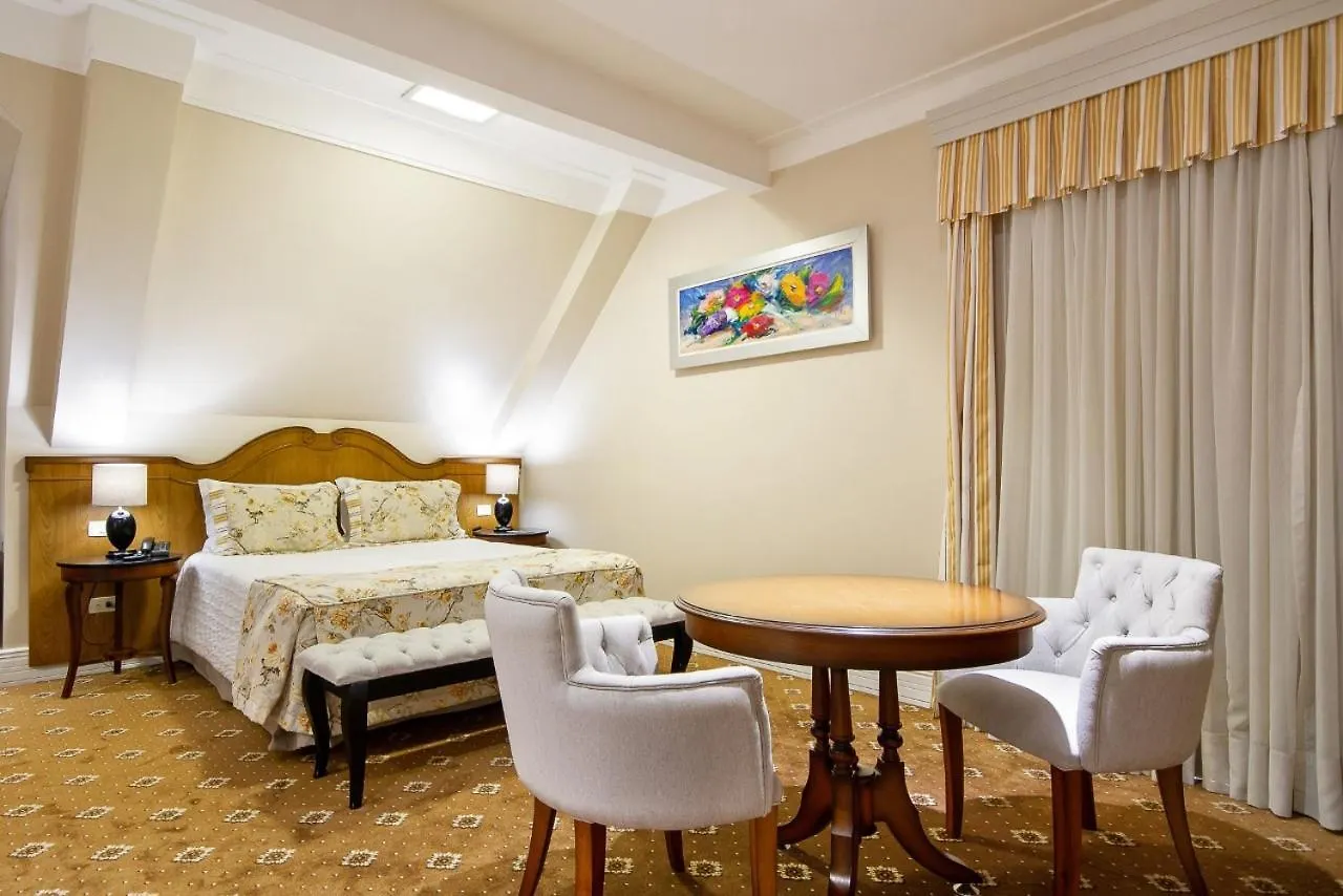 Pousada Italia Eleganza Campos do Jordão Mini-hôtel